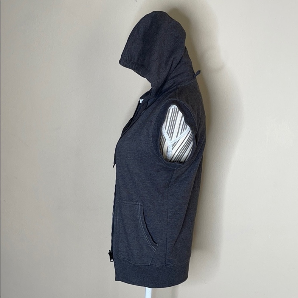 Speed and Strength full zip hooded vest jacket WXS